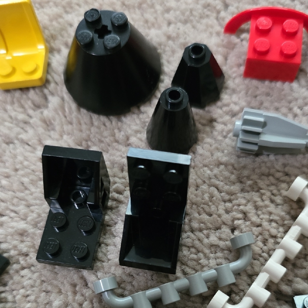 LEGO Automobile Pieces and Parts Building Blocks Set - Picture 11 of 16